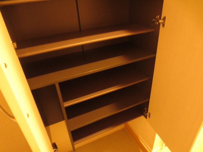 物件内観写真15　(靴箱)