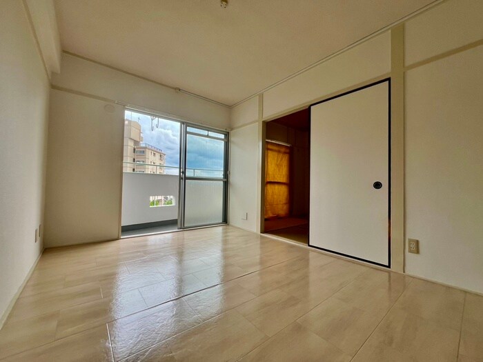 物件内観写真9　(居室)