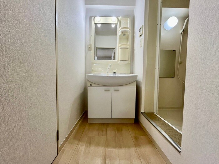 物件内観写真16　(洗面)