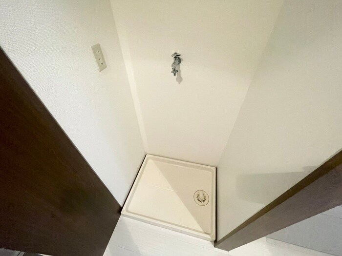 物件内観写真15　(洗濯機置場)