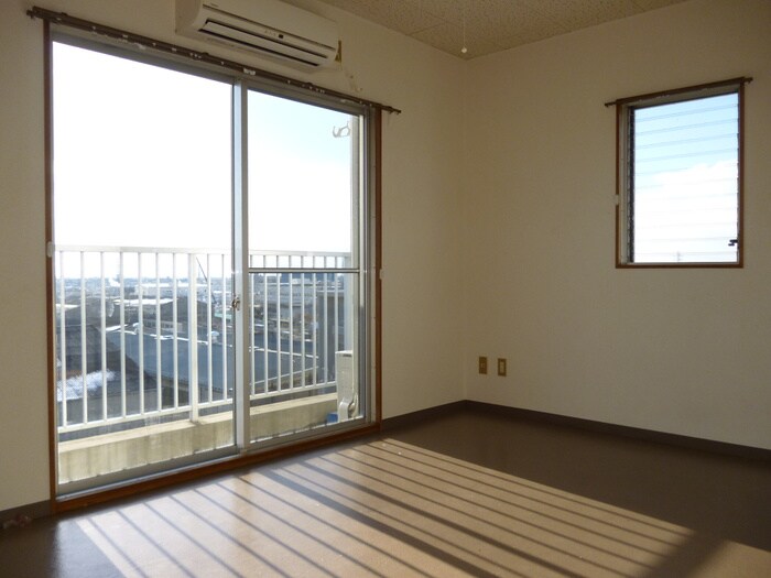 物件内観写真5　(居室)