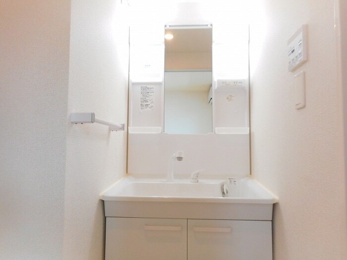 物件内観写真12　(洗面)