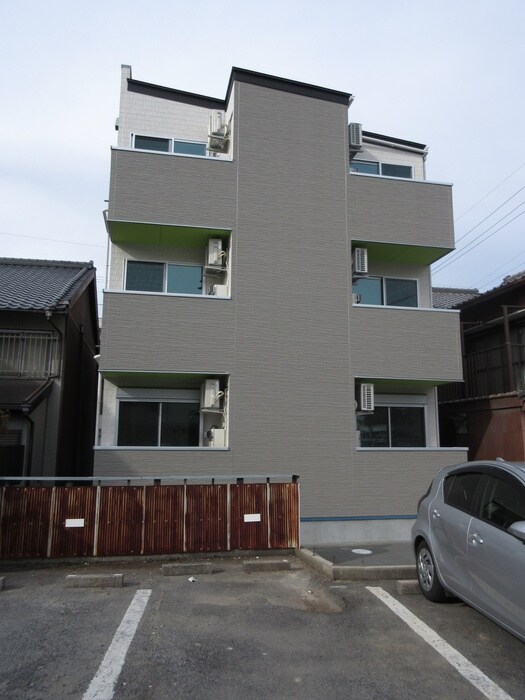 物件外観写真2　(外観写真)