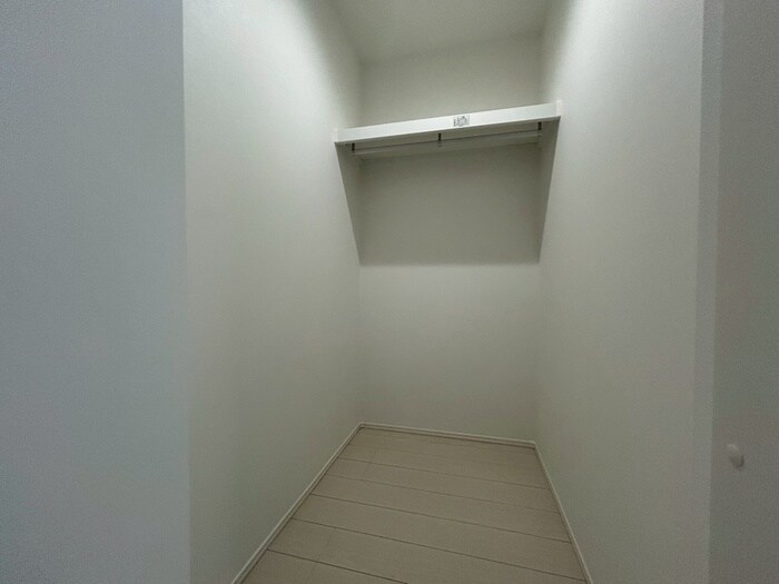 物件内観写真12　(収納)