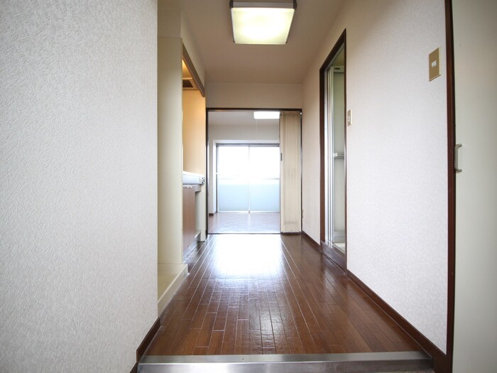 物件内観写真17　(廊下)