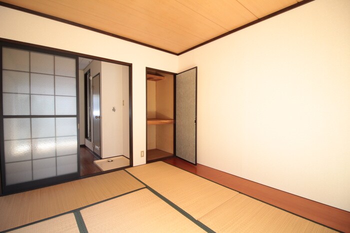 物件内観写真8　(居室)