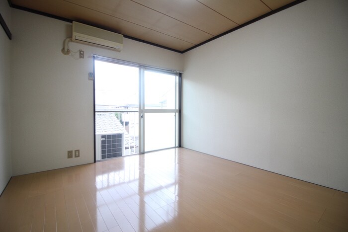 物件内観写真10　(居室)