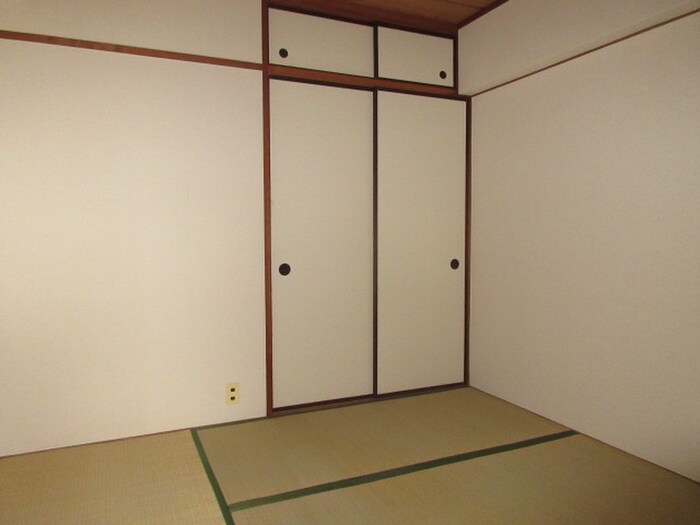 物件内観写真9　(居室)