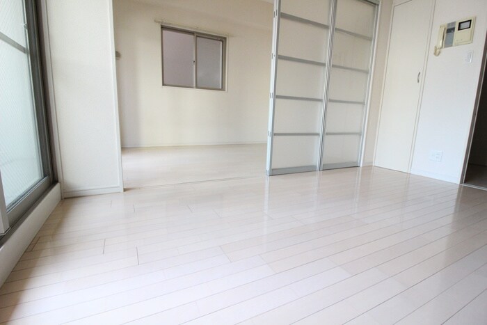 物件内観写真13　(居室)