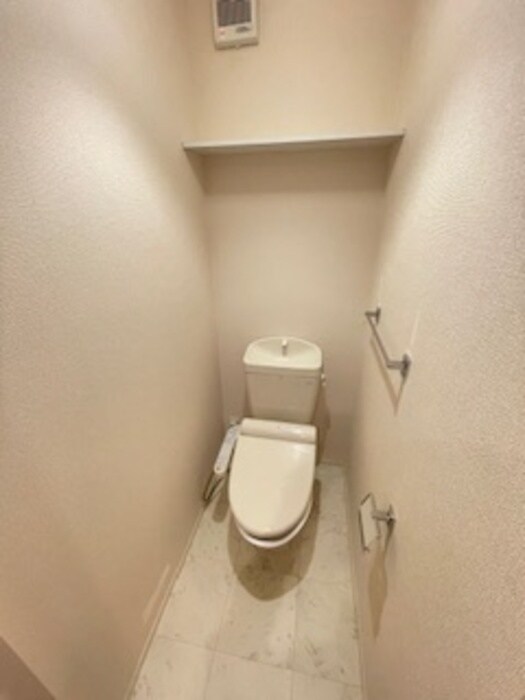 物件内観写真16　(トイレ)