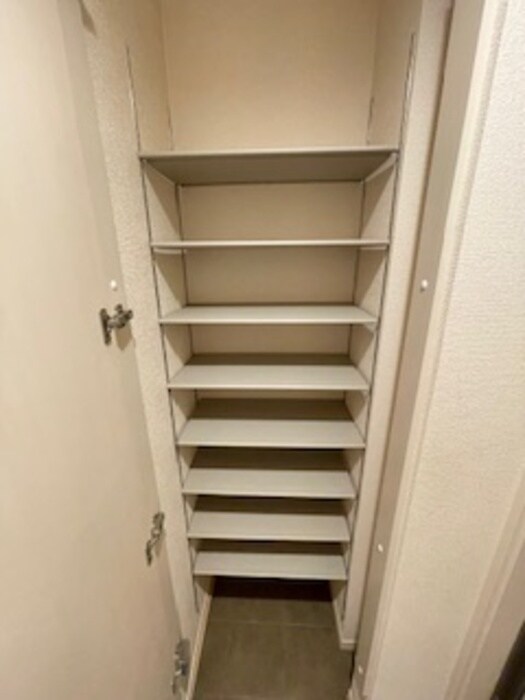 物件内観写真18　(収納)