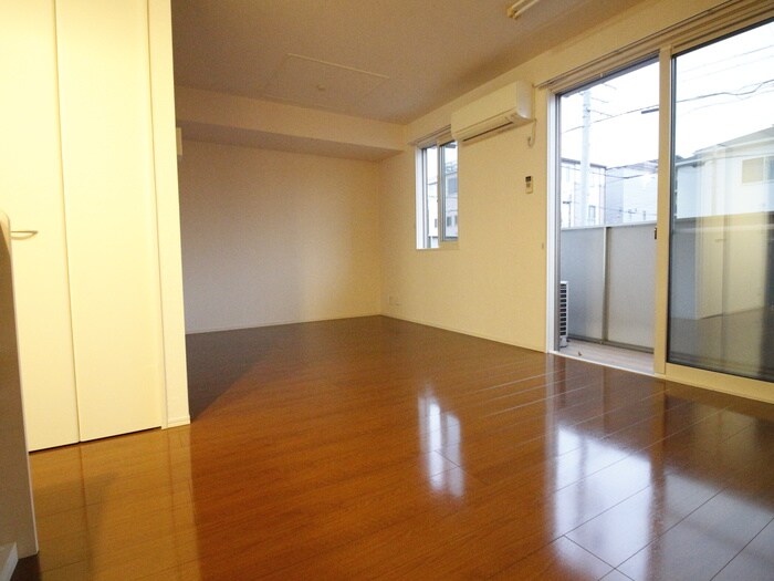 物件内観写真12　(居室)