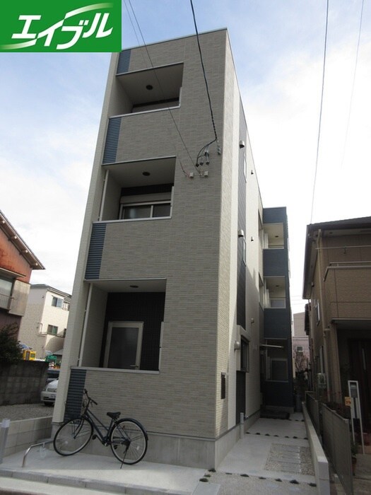 物件外観写真1　(外観写真)