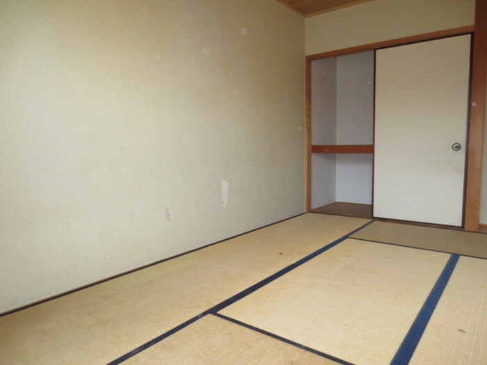 物件内観写真6　(居室)