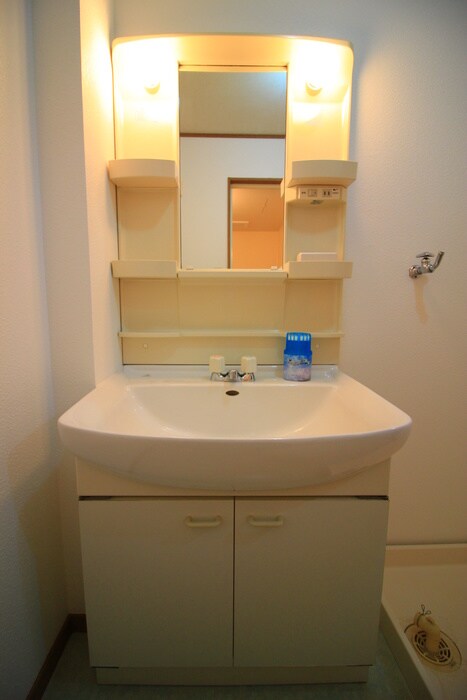 物件内観写真8　(洗面)