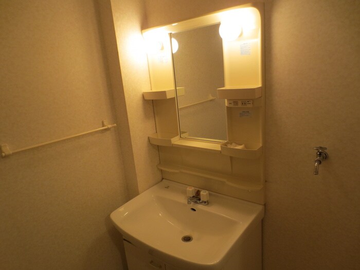 物件内観写真9　(洗面)