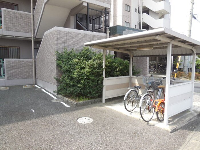 物件外観写真6　(駐輪場)