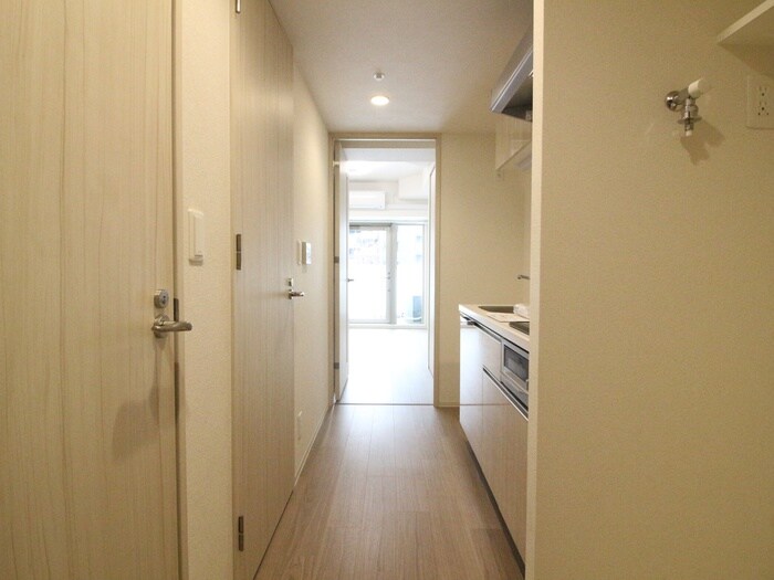 物件内観写真16　(廊下)