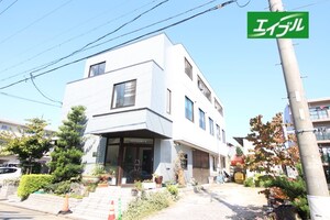 グリ－ンデル鶴里外観写真