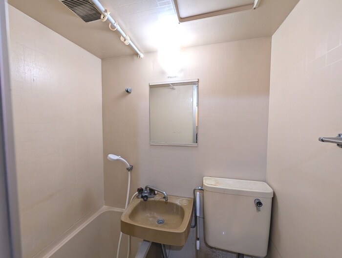 物件内観写真11　(洗面)