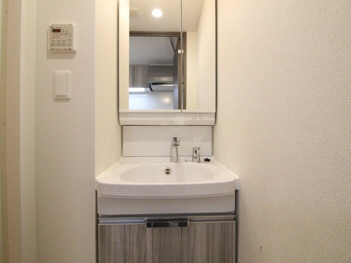 物件内観写真13　(洗面)