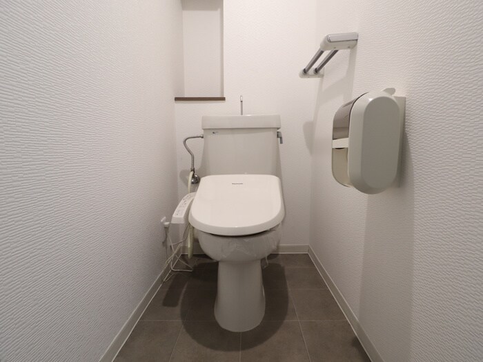 物件内観写真13　(トイレ)