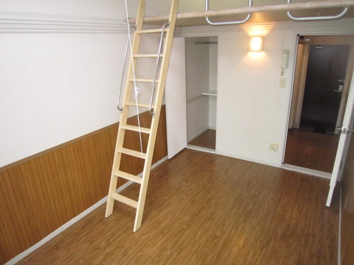 物件内観写真5　(居室)