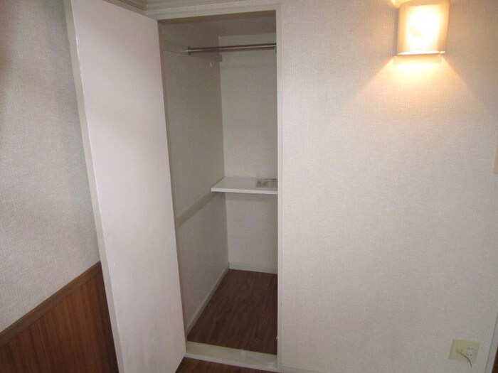 物件内観写真9　(収納)
