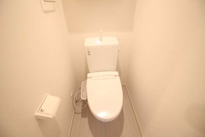 物件内観写真15　(トイレ)