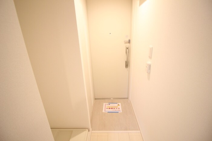 物件内観写真17　(玄関)