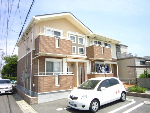 物件外観写真1　(外観写真)