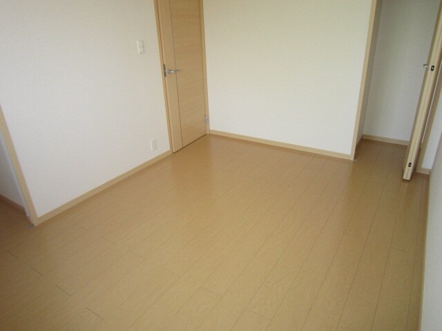 物件内観写真10　(内観写真)