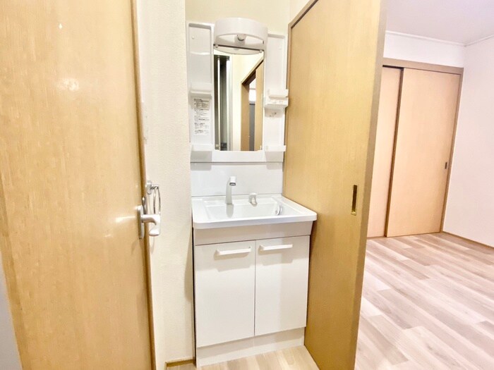 物件内観写真10　(洗面)