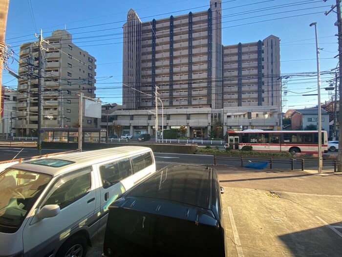 物件内観写真15　(室内からの展望)