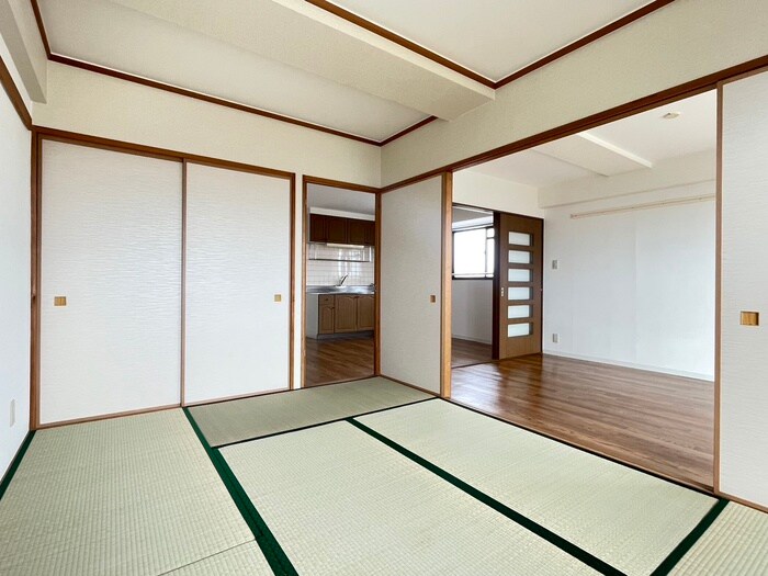 物件内観写真8　(居室)