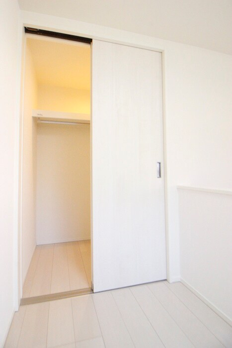 物件内観写真10　(収納)