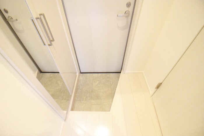 物件内観写真17　(玄関)