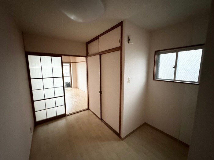物件内観写真7　(居室)