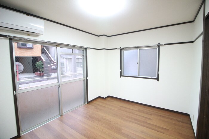 物件内観写真9　(居室)