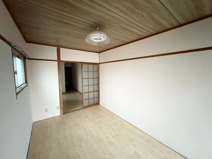物件内観写真11　(居室)