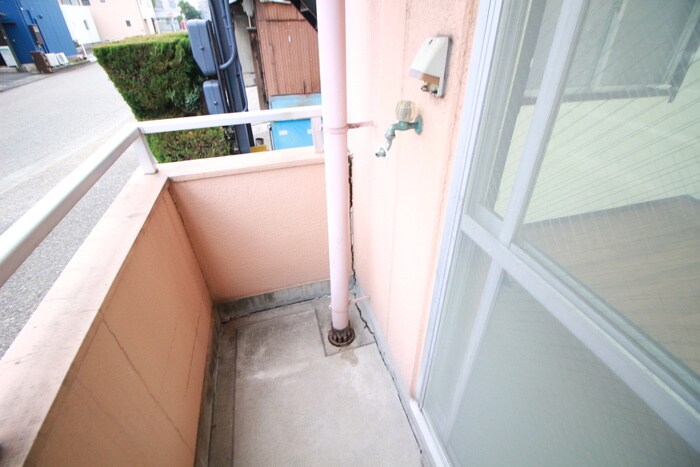 物件内観写真18　(洗濯機置場)