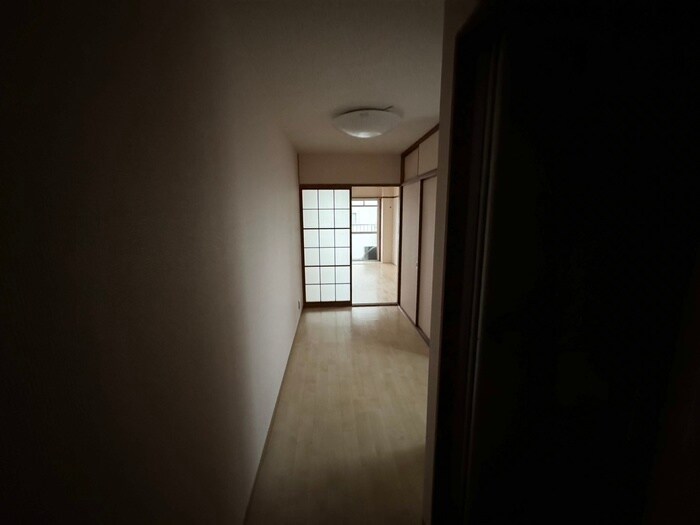 物件内観写真21　(廊下)
