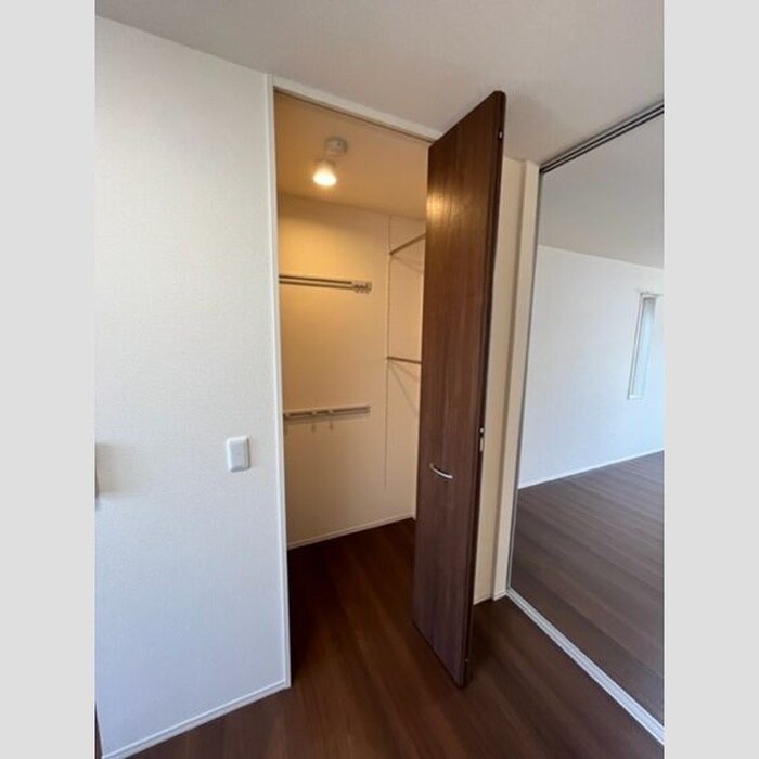 物件内観写真9　(収納)