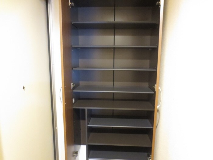 物件内観写真11　(靴箱)