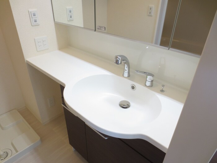 物件内観写真15　(洗面)