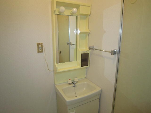 物件内観写真11　(洗面)