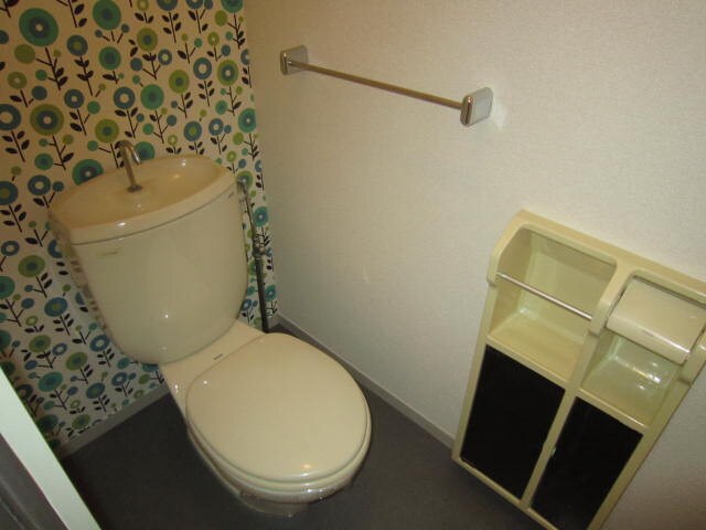 物件内観写真12　(トイレ)