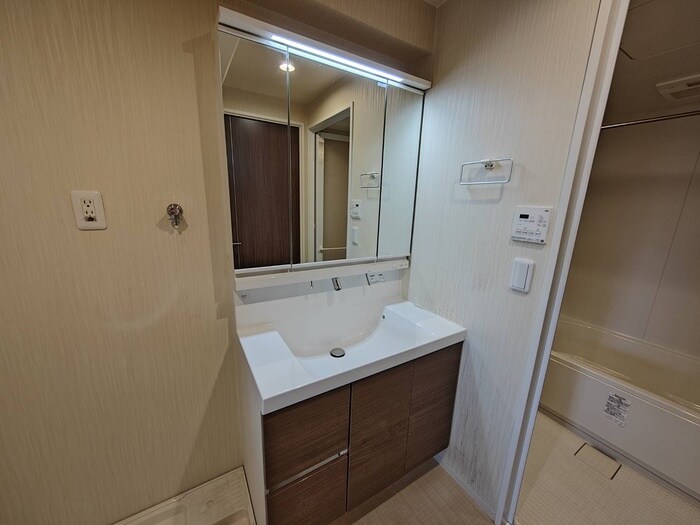 物件内観写真15　(洗面)