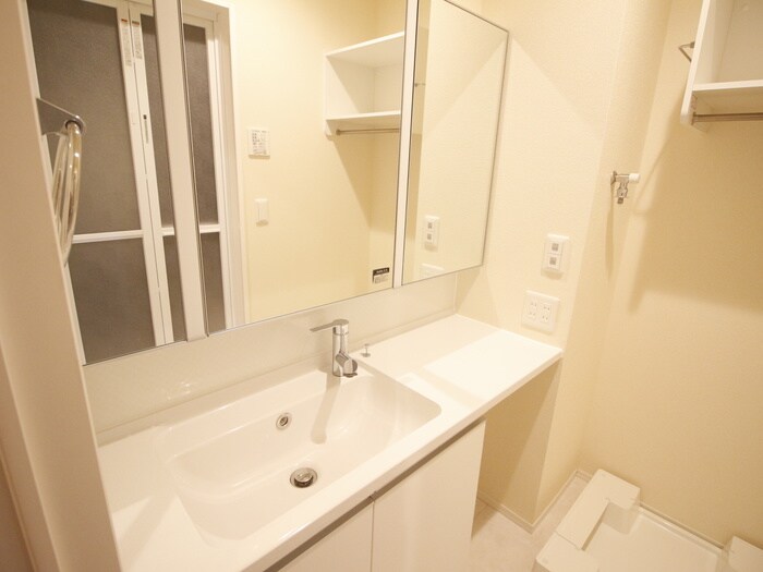 物件内観写真16　(洗面)