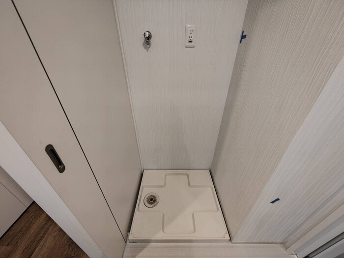 物件内観写真15　(洗濯機置場)